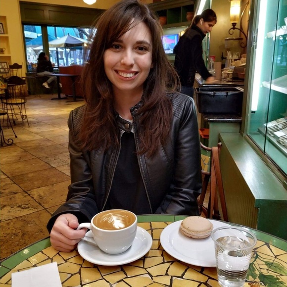 Meet your Posher, Kara - Picture 1 of 1